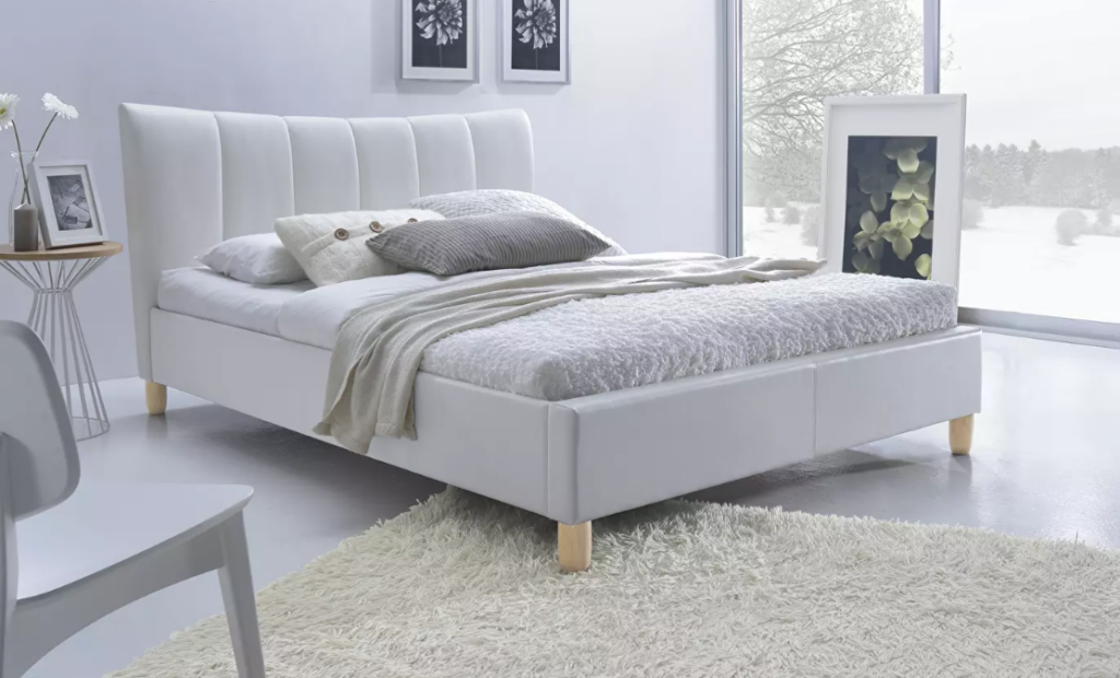 A kényelmes és gyönyörű Sherill franciaágy tökéletesen feldobja hálószobáját.