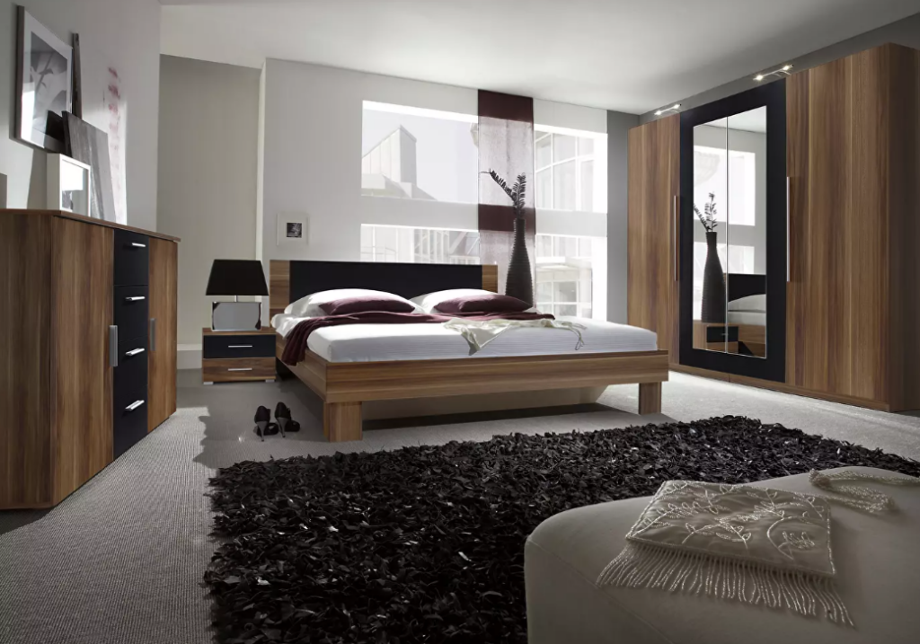  Ruhásszekrény Verwood Típus 20 (dió + fekete)  - amellett, hogy tökéletes helyet nyűjt ruháinak, a szobájának is kellemes hangulatot kölcsönöz.