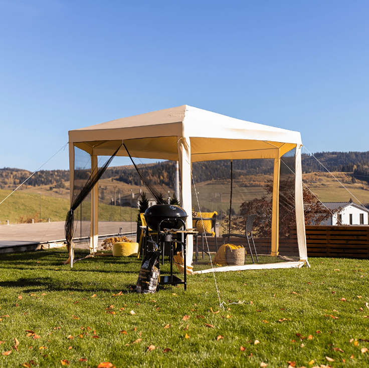 Kerti pavilon Rhoda (bézs + fekete) a forróság ellen