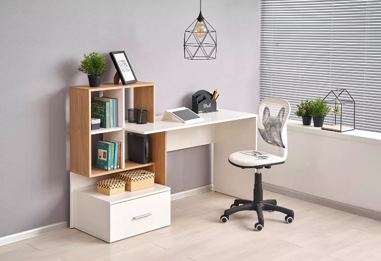 Irodai bútorok a könnyebb munkavégzésért.