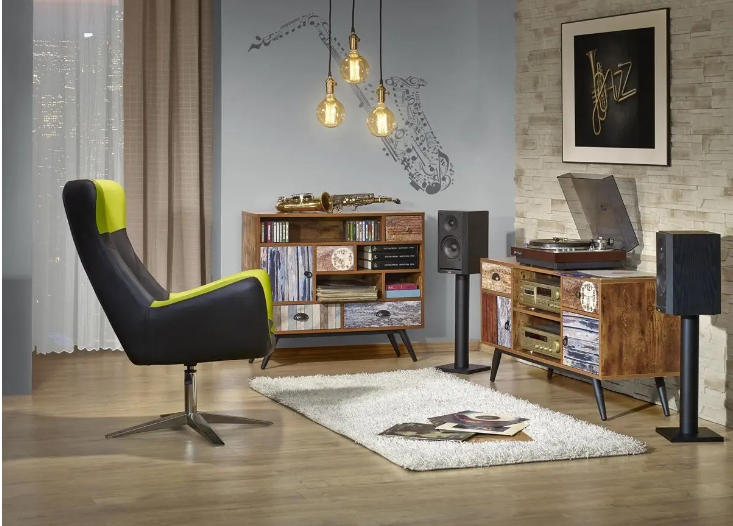 Komód Mount KM 3 - retro hangulatot teremt.