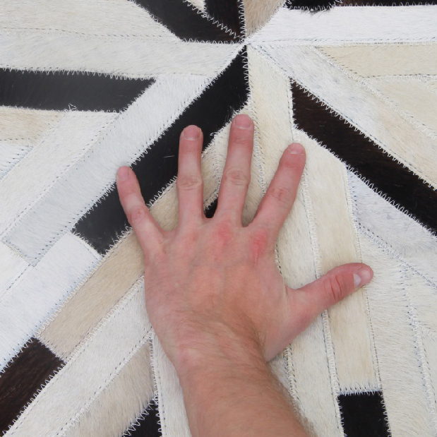 Bőr szőnyeg 150x150 cm TYP 08 (marhabőr + patchwork minta)