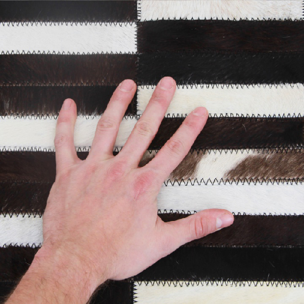 Bőr szőnyeg 69x140 cm TYP 06 (marhabőr + patchwork minta)